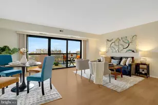 307 Yoakum Pkwy, Alexandria, VA 22304 - Photo 2