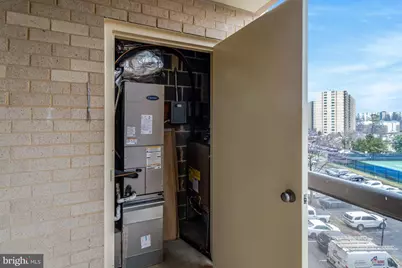 307 Yoakum Parkway #501, Alexandria, VA 22304 - Photo 18