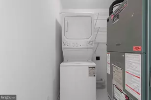 1716 Kingsgate Ct, Alexandria, VA 22302 - Photo 34