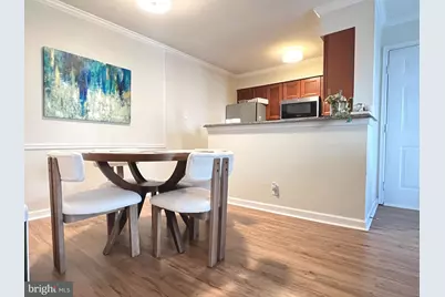 3312 Wyndham Circle #204, Alexandria, VA 22302 - Photo 4