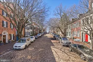 501 Slaters Ln, Alexandria, VA 22314 - Photo 36