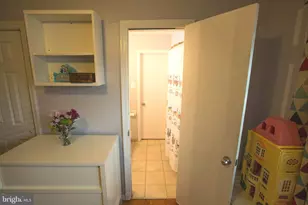 710 W Glebe Rd, Alexandria, VA 22305 - Photo 10