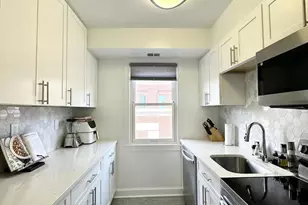 718 S Washington St, Alexandria, VA 22314 - Photo 28