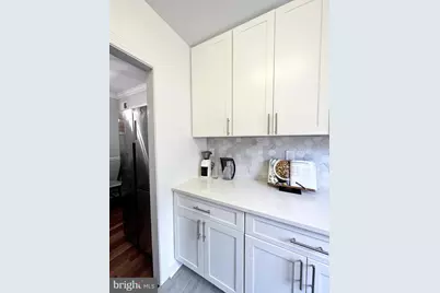 718 S Washington Street #302, Alexandria, VA 22314 - Photo 22