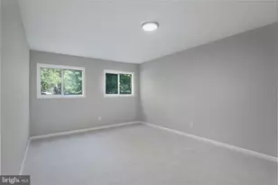 49 Skyhill Rd, Alexandria, VA 22314 - Photo 10