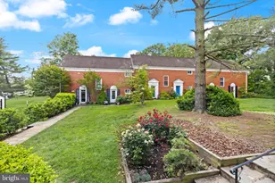 3282 Martha Custis Dr, Alexandria, VA 22302 - Photo 4