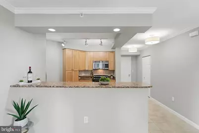 3101 N Hampton Drive #718, Alexandria, VA 22302 - Photo 12