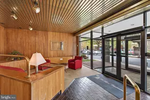 801 N Pitt Street N, Alexandria, VA 22314 - Photo 18