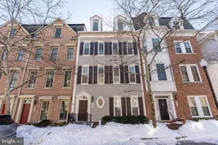 720 Carpenter Rd, Alexandria, VA 22314 - Photo 1