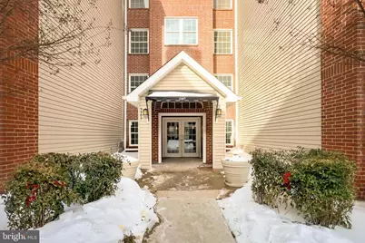 3307 Wyndham Circle #1164, Alexandria, VA 22302 - Photo 2