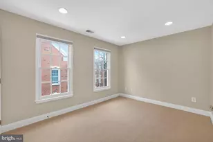 1220 Roundhouse Ln, Alexandria, VA 22314 - Photo 42