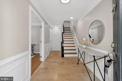 1220 Roundhouse Lane, Alexandria, VA 22314 - Photo 6