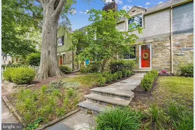 705 Avon Place, Alexandria, VA 22314 - Photo 2