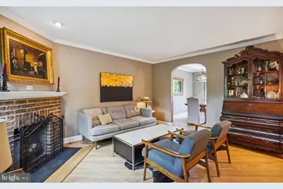 705 Avon Place, Alexandria, VA 22314 - Photo 4