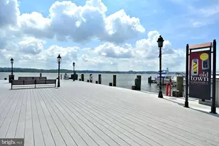 101 N West St, Alexandria, VA 22314 - Photo 48