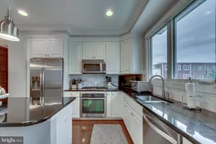 826 First St, Alexandria, VA 22314 - Photo 6