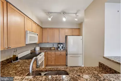 3101 N Hampton Drive #608, Alexandria, VA 22302 - Photo 8