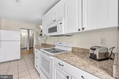 250 S Reynolds Street #1003, Alexandria, VA 22304 - Photo 10