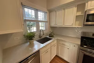 1927 N Quaker Ln, Alexandria, VA 22302 - Photo 6