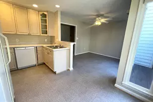 2450 Garnett Dr, Alexandria, VA 22311 - Photo 8