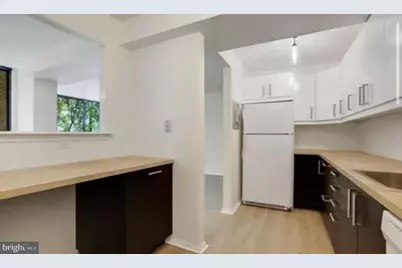 491 N Armistead Street #T2, Alexandria, VA 22312 - Photo 4