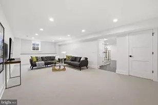 605 Hilltop Terrace, Alexandria, VA 22301 - Photo 46