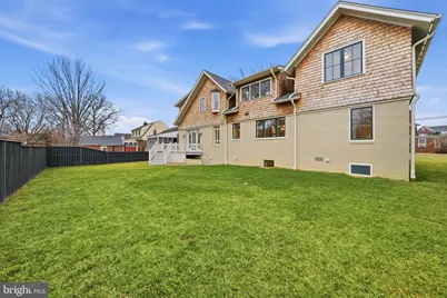 605 Hilltop Terrace, Alexandria, VA 22301 - Photo 54