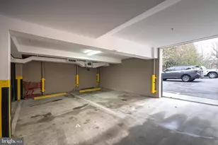 521 N Washington St, Alexandria, VA 22314 - Photo 36