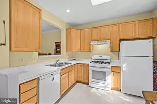 4925 Waple Ln, Alexandria, VA 22304 - Photo 22