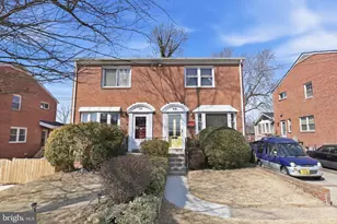 53 Garden Dr, Alexandria, VA 22304 - Photo 1