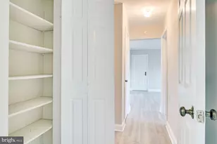 1708 W Abingdon Dr, Alexandria, VA 22314 - Photo 40