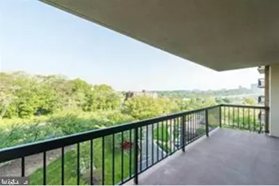 5500 Holmes Run Parkway #417, Alexandria, VA 22304 - Photo 6