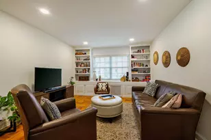 1608 W Abingdon Dr, Alexandria, VA 22314 - Photo 6