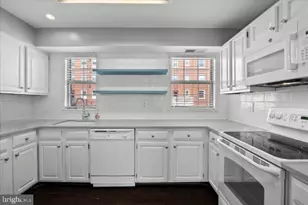 601 Bashford Ln, Alexandria, VA 22314 - Photo 8