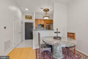 309 Holland Ln, Alexandria, VA 22314 - Photo 8