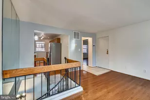 603 Bashford Ln, Alexandria, VA 22314 - Photo 2