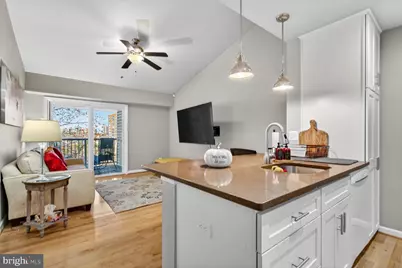3307 Wyndham Circle #4165, Alexandria, VA 22302 - Photo 2