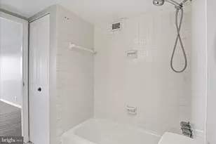 301 N Beauregard St, Alexandria, VA 22312 - Photo 22