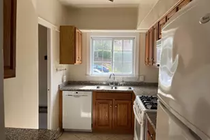 3216 Gunston Rd, Alexandria, VA 22302 - Photo 4