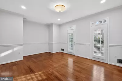 [Address not provided], Alexandria, VA 22314 - Photo 6