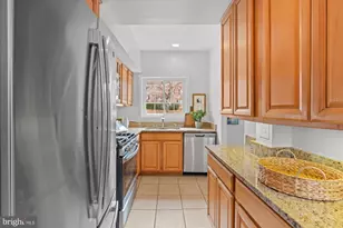 3206 Gunston Rd, Alexandria, VA 22302 - Photo 12