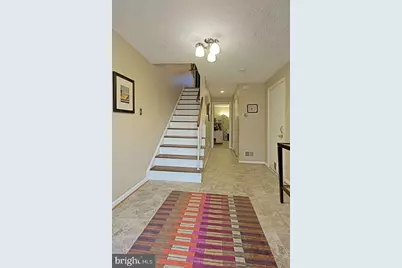 5 S Floyd Street S, Alexandria, VA 22304 - Photo 2