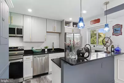 3320 S 28th Street #403, Alexandria, VA 22302 - Photo 1