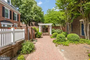 671 S Columbus St, Alexandria, VA 22314 - Photo 24