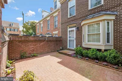 671 S Columbus Street, Alexandria, VA 22314 - Photo 2