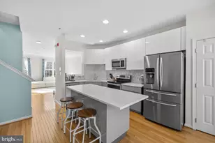 381 Livermore Ln, Alexandria, VA 22304 - Photo 22