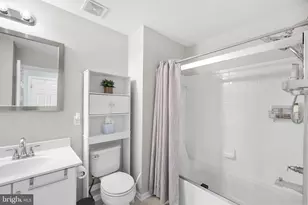 381 Livermore Ln, Alexandria, VA 22304 - Photo 38