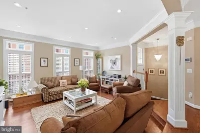 715 Hawkins Way, Alexandria, VA 22314 - Photo 4