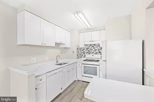 8 S Van Dorn St, Alexandria, VA 22304 - Photo 4