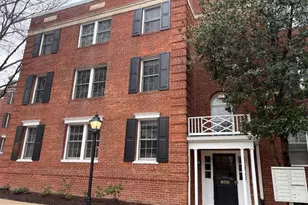 600 Bashford Ln, Alexandria, VA 22314 - Photo 1